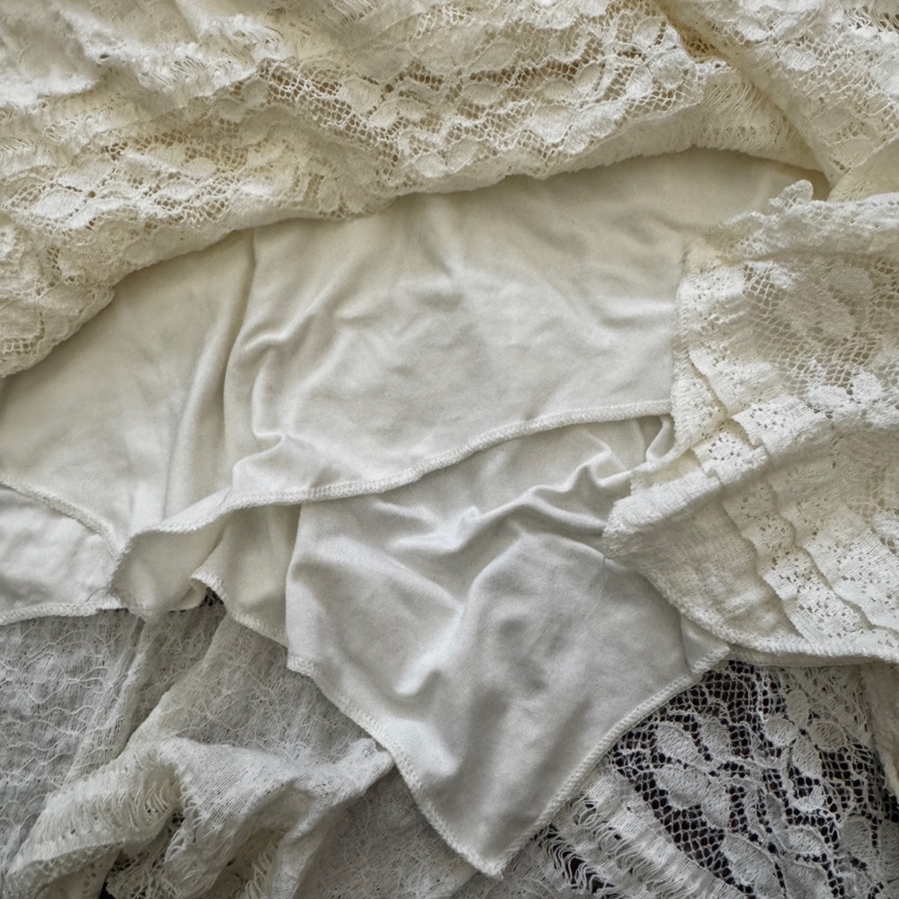 COTTON ON Eden Hanky Hem Mini Skirt
Colour: Coconut size: S - Picture 3 of 3